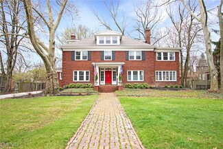 2811 Fairmount Blvd, Cleveland Heights, OH 44118