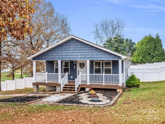 4299 Royal Acres Cir, Granite Falls, NC 28630