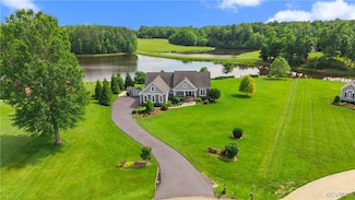 11561 Smokehouse Dr, Amelia Court House, VA 23002