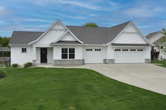 2077 Kerry Dr NE, Rochester, MN 55906