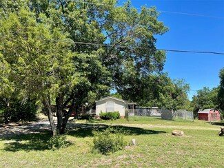 4725 Valley View Cir, Weatherford, TX 76087