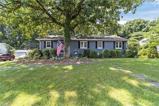 1333 Seminole Dr, Greensboro, NC 27408