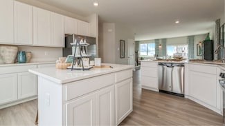 Chelsea, Lindenhurst, IL 60046