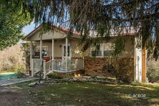 16300 Bryson Rd, Millfield, OH 45761