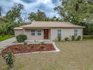 2925 Harley Dr, Marianna, FL 32448
