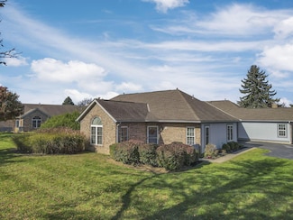 3757 Mill Stream Dr Unit 12, Hilliard, OH 43026