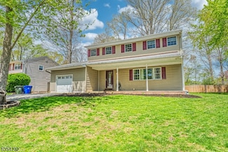 31 Hillery Dr, Flanders, NJ 07836