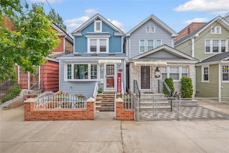 10224 85th Ave, Richmond Hill, NY 11418