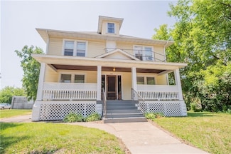 1010 S Farwell St, Eau Claire, WI 54701