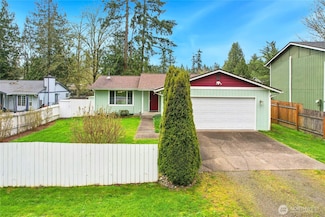 7292 E Taylor St, Port Orchard, WA 98366