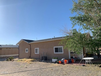 10424 Santa fe Fire Rd, Lucerne Valley, CA 92356
