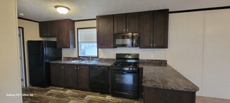 45 Armstrong Ave Unit 45, Flushing, MI 48433