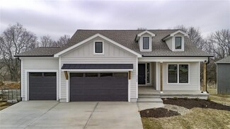 17156 Barstow St, Spring Hill, KS 66083