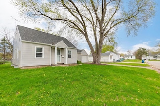 1231 Evergreen Ave, Waterloo, IA 50701
