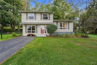 2532 E Maple Terrace, Marcellus, NY 13108