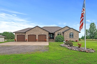 10775 367th St, North Branch, MN 55056