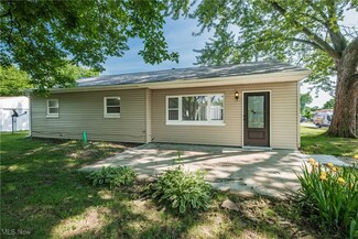 2226 Martha Ave NE, Canton, OH 44705