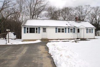12 Santos Ct, Hanson, MA 02341