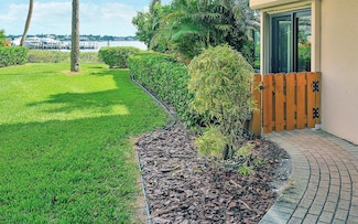 1660 Twelve Oaks Way Unit 106 [50' Slip & Lift, North Palm Beach, FL 33408