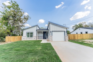 124 Goodman St, Sulphur Springs, TX 75482