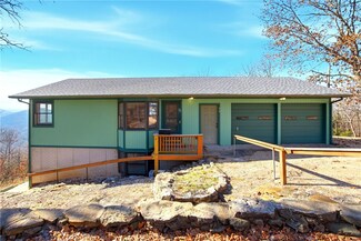 70 Pleasant Ridge Dr, Eureka Springs, AR 72631