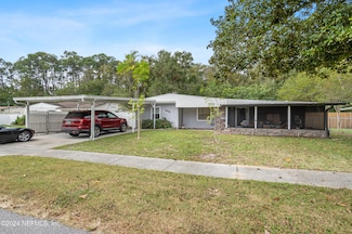 3856 Eve Dr E, Jacksonville, FL 32246