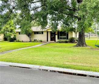 306 Crail St, Jennings, LA 70546