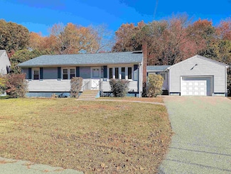 55 Crestwood Cir, Salem, NH 03079