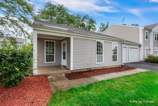 579 Westminster Cir, Roselle, IL 60172