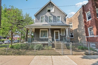 3754 W Sunnyside Ave, Chicago, IL 60625