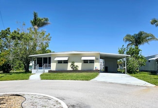 228 2nd St W, Nokomis, FL 34275