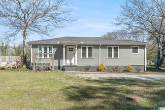 581 Springdale Rd, Mount Olive, AL 35117