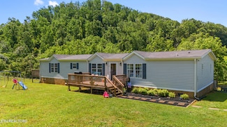 3917 Shipe Rd, Corryton, TN 37721