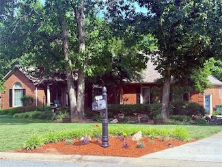 208 Stone Ridge Dr, Salisbury, NC 28146