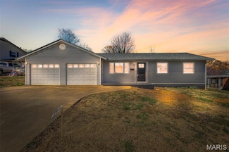 615 N School St, Desloge, MO 63601