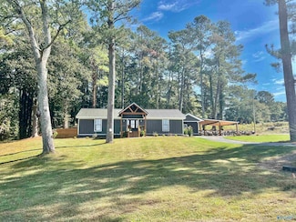 307 Ray St, Centre, AL 35960