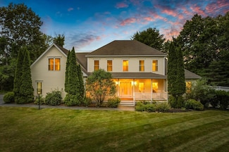 371 Tibbetts Hill Rd, Goffstown, NH 03045