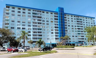 4001 Hillcrest Dr Unit 912, Hollywood, FL 33021