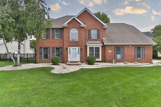 731 Laurel Ln, Cary, IL 60013