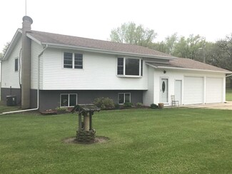 9949 Winslow Rd, Janesville, IA 50647