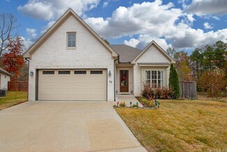 34 Piper Ln, Little Rock, AR 72223