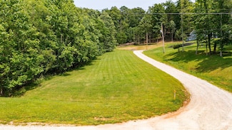 8 Walkers Point, Barboursville, WV 25504