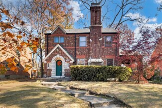 3988 Roland Blvd, Saint Louis, MO 63121