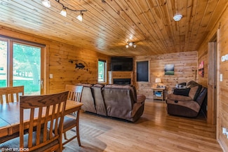 610 Main St W Unit 13, Isle, MN 56342