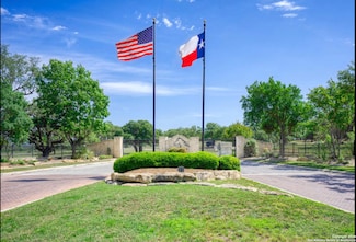 251 Highgate Dr, Bandera, TX 78003