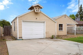 6701 Matilija Ave, Van Nuys, CA 91405