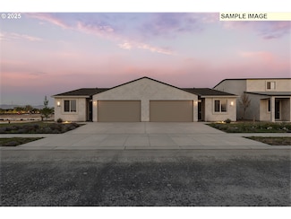 1197 NE Emerald Dr, Hermiston, OR 97838