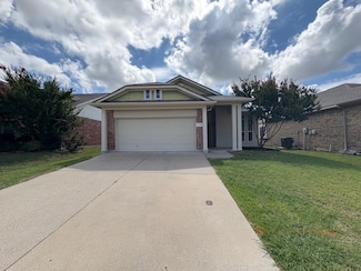 9716 Minton Dr, Fort Worth, TX 76108