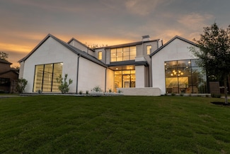 7051 Cornelia Ln, Dallas, TX 75214