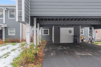 8 Timber Ln Unit 29, South Burlington, VT 05403